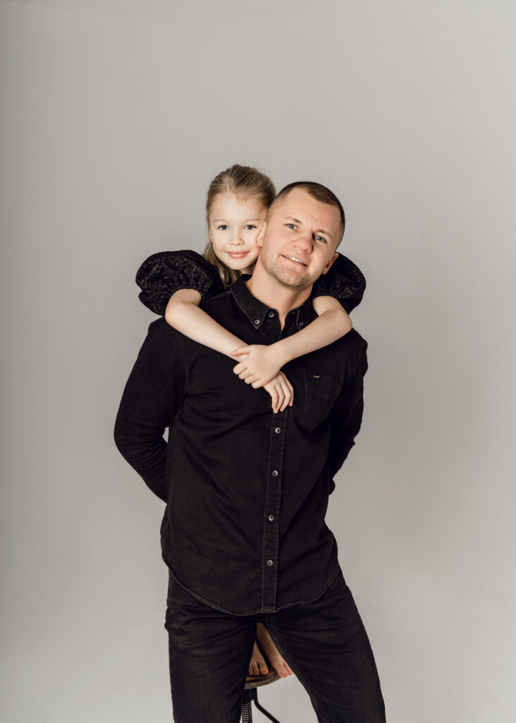 Charming Family | January 2023