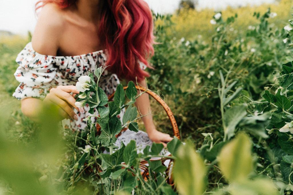 Anastasiya B | Field