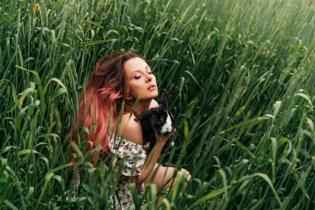 Anastasiya B | Field