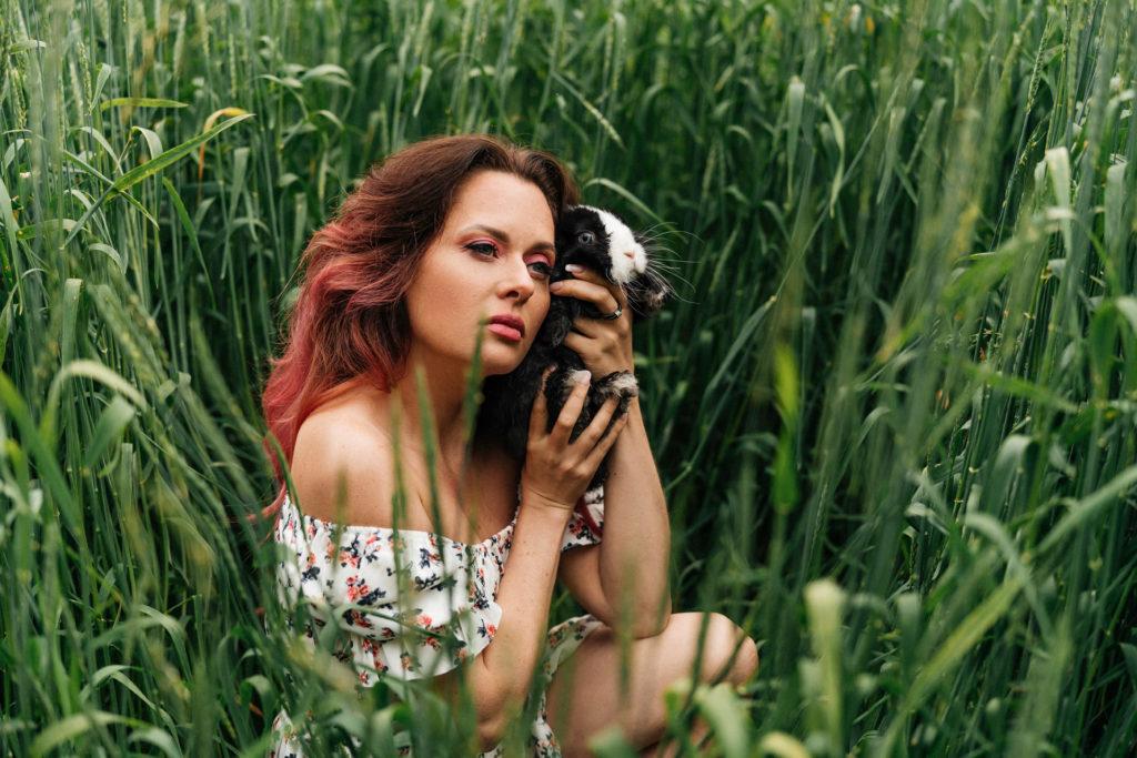 Anastasiya B | Field