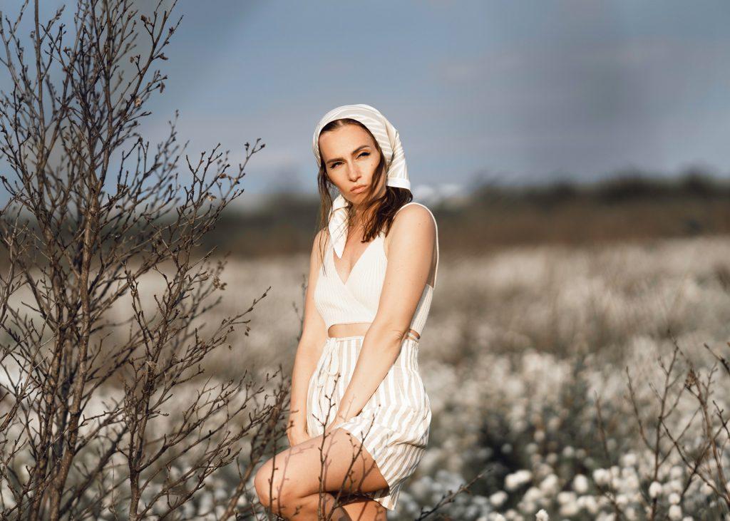 Victoria Tatiana White Field