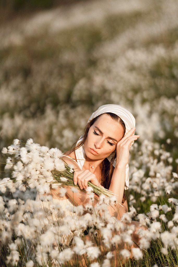 Victoria Tatiana White Field