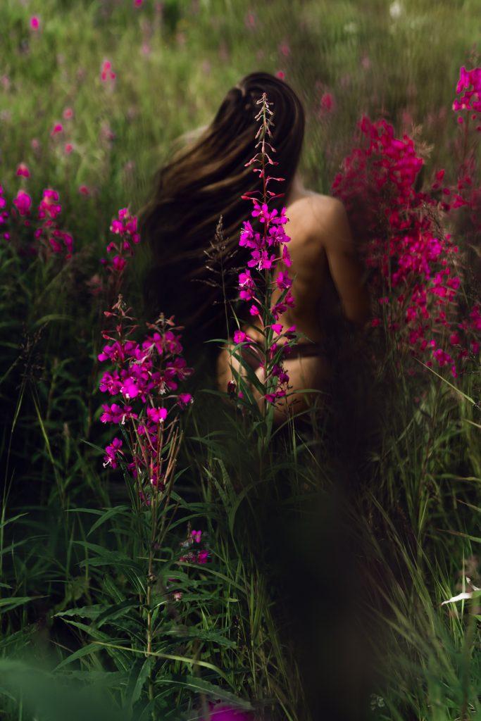 Anastasia Flower mood