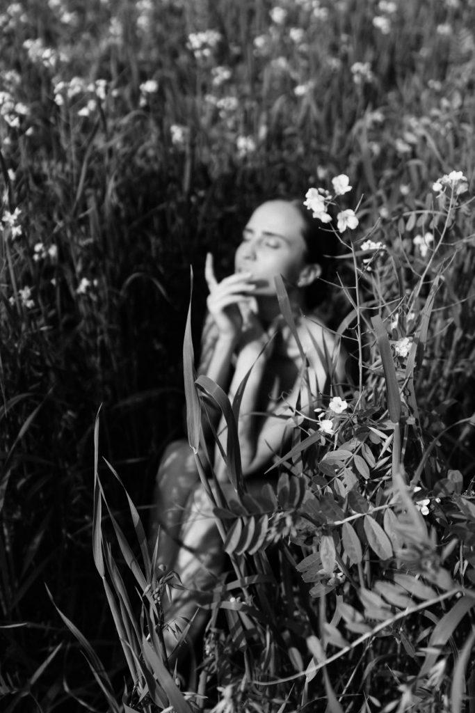 Anastasia Flower mood