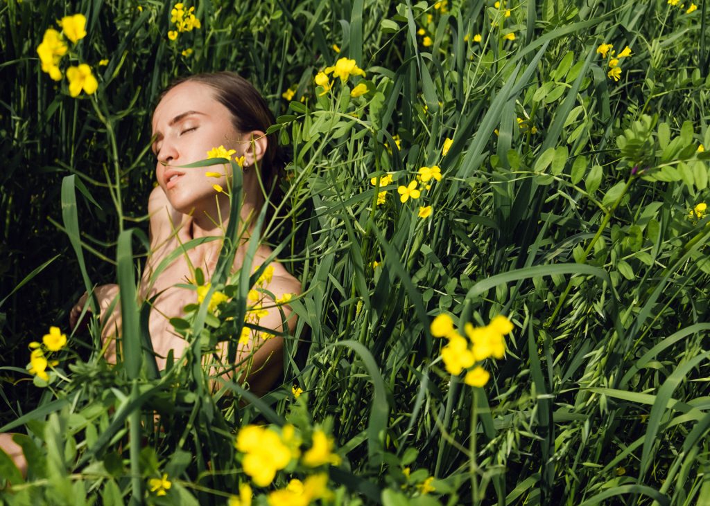 Anastasia Flower mood